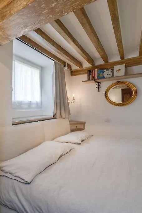 La Finestrella Apartment Cortona