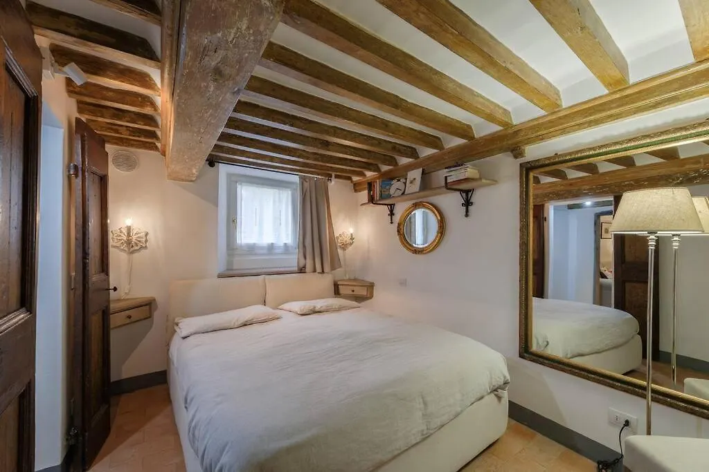 La Finestrella Apartment Cortona