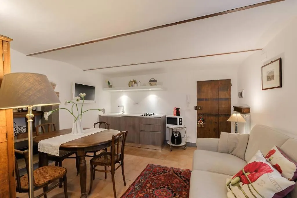 La Finestrella Apartment Cortona 0*,
